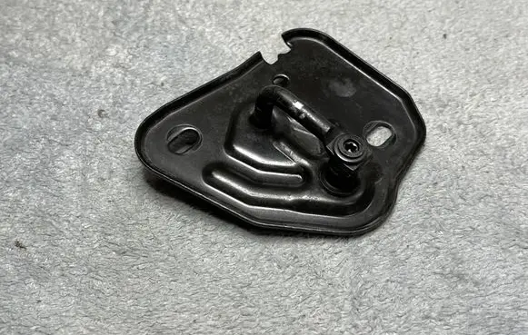 Audi A6 C7 Engine bonnet/hood lock/latch loop/hook 4G0823186A