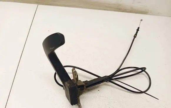 Volvo XC90 Engine bonnet (hood) release handle 