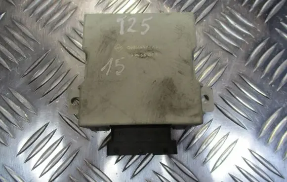 Toyota Avensis T250 Window wiper relay 
