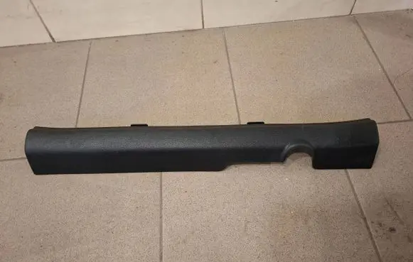 KIA Xceed side skirts sill cover 85881-J7000