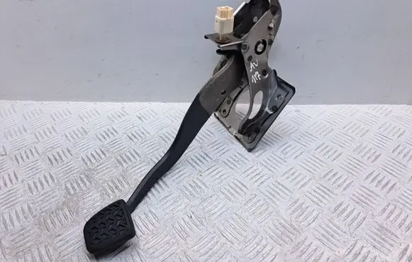 Toyota Avensis T250 Brake pedal 5510605080 4710105100