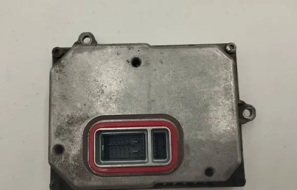 Audi A4 S4 B7 8E 8H Headlight ballast module Xenon 1307329115 1039F01459