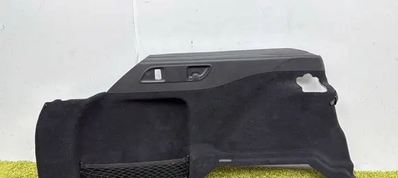 Mercedes-Benz E W213 Tailgate/trunk side cover trim A2136906903 2136906903