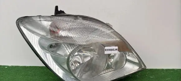 Mercedes-Benz Sprinter W906 Headlight/headlamp A9068200261