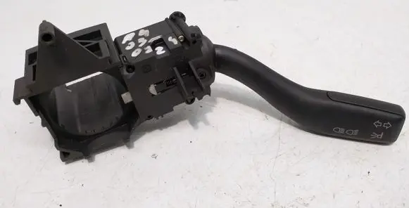 Audi A4 S4 B6 8E 8H Indicator stalk 4E0953513A