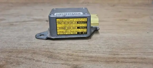 Subaru Forester SF Airbag deployment crash/impact sensor 98235FC021