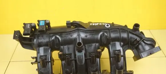 Opel Meriva B Intake manifold 55573171 28SP22