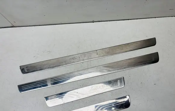 Skoda Superb B8 (3V) sill trim set (inner) 3V0853814E 3V0853557E 3V0853813E