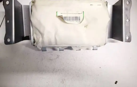 Mazda 3 I Passenger airbag 