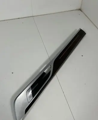 BMW 7 G11 G12 Front door trim bar 7450767