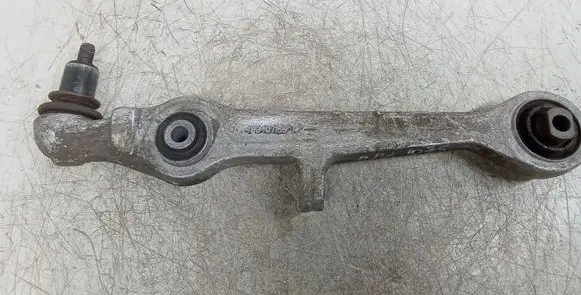 Volkswagen PASSAT B5.5 Front lower control arm/wishbone 4B3407155A