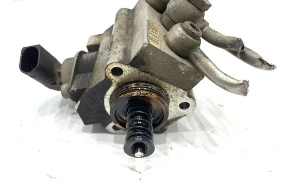 Fuel injection high pressure pump