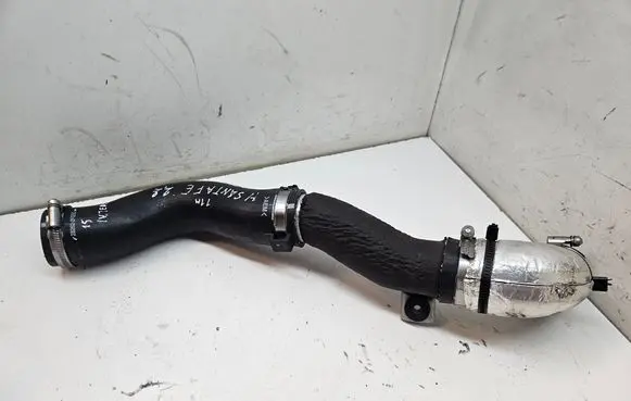 Intercooler hose/pipe