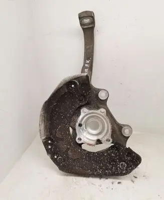 Mercedes-Benz E W213 Front wheel hub A0004213520