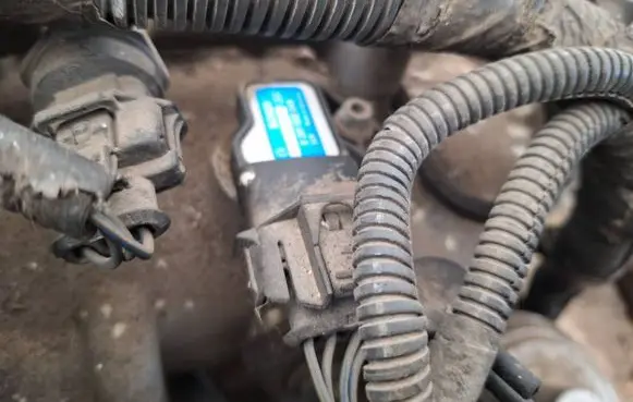 Chrysler Grand Voyager IV Air pressure sensor 0281002845