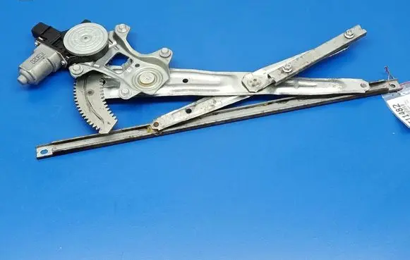 Mitsubishi ASX Front door window regulator with motor