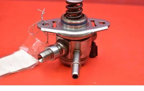 Opel Insignia A In-tank fuel pump 12687537