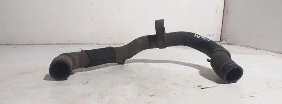 Volkswagen PASSAT B6 Engine coolant pipe/hose