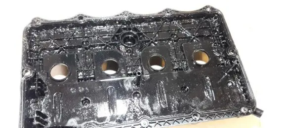 Ford Mondeo Mk III Rocker cam cover 