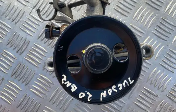 Hyundai Tucson JM Power steering pump