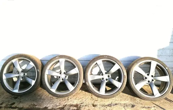 Audi A8 S8 D4 4H R21 alloy rim 4H0601025BA