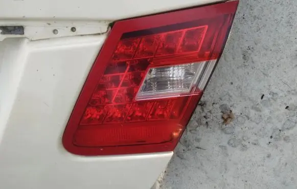 Mercedes-Benz E W212 Tailgate rear/tail lights