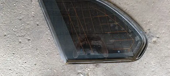 BMW X5 E53 Rear side window 43R00022