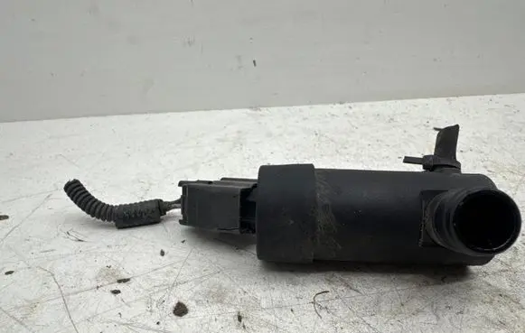 Ford Mondeo MK IV Windscreen/windshield washer pump