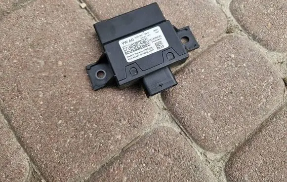 Volkswagen Golf VII Cruise control relay 5G0907159G