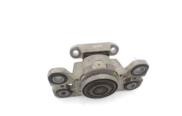 Engine mount bracket