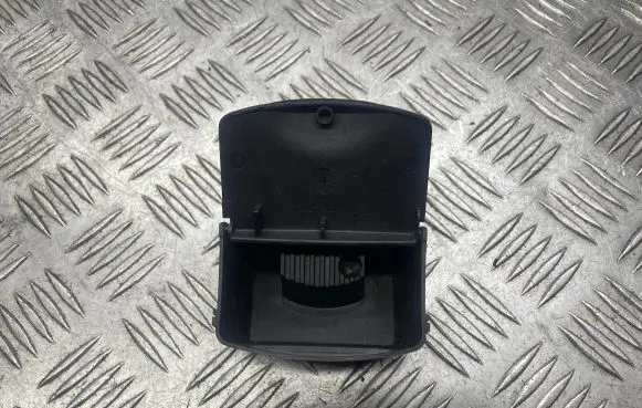 Ford Focus Car ashtray 98ABA048A42B 98ABA046A42B