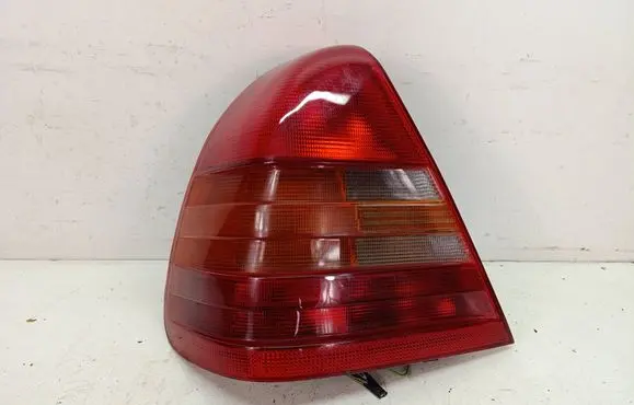 Mercedes-Benz C W202 Rear/tail lights 2028200164