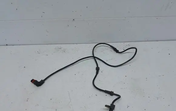 Mercedes-Benz S W221 ABS brake wheel speed sensor A2219057100