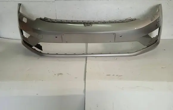 Volkswagen Golf Sportsvan Front bumper 510853666C