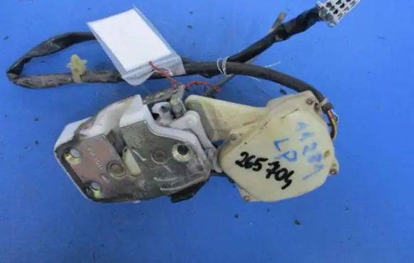 Honda Odyssey Front door lock
