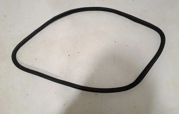 BMW 4 G22 G23 G24 G26 Rubber seal rear door 7482947 7482948