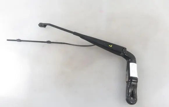 Volvo XC90 Front wiper blade arm 82485664