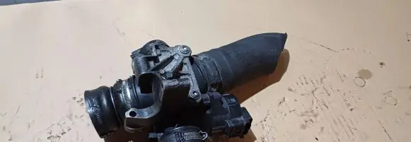 Peugeot 407 Throttle valve 25347904