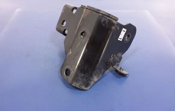 Hyundai Getz Engine mount vacuum valve 