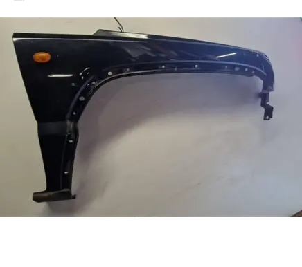 Jeep Cherokee III KJ Fender