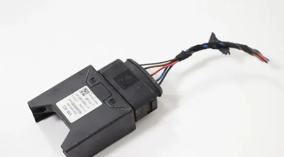 Audi A5 8T 8F Fuel injection pump control unit/module 5Q0906093