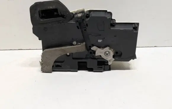 Audi e-tron Rear door lock 4K0839015P