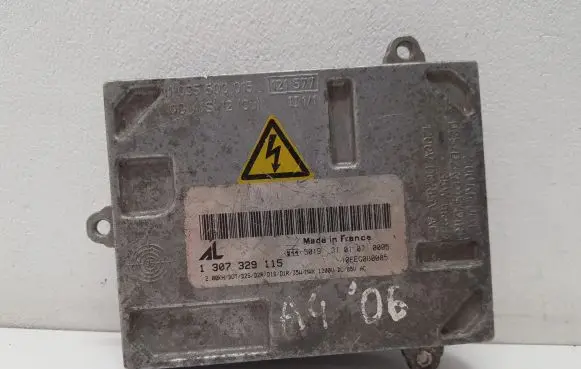 Audi A4 S4 B7 8E 8H Headlight ballast module Xenon 1307329115 1035500015