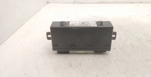 BMW 5 E39 Comfort/convenience module 613569042559 00008145 689667