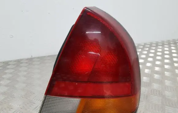 Mitsubishi Carisma Rear/tail lights 260198