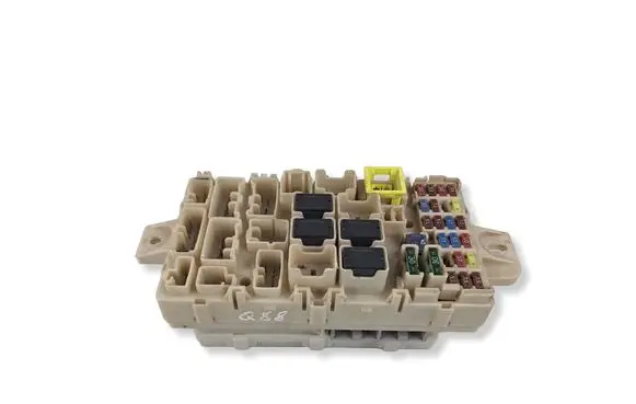 Mitsubishi Space Star Fuse module G8C937MF2Z00