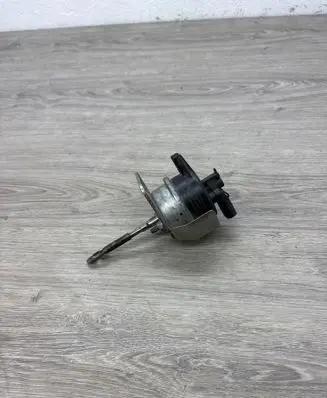 Volkswagen Golf VII Turbine electric control actuator CZ256043 256043 40127351