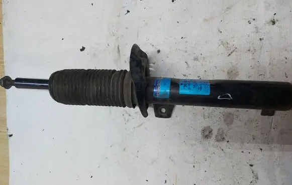 Volkswagen Touran I Front shock absorber/damper 824904003416