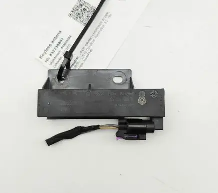 Jeep Grand Cherokee (WK) Keyless system antenna 68068148AA 2840864100300
