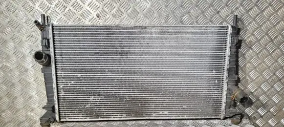 Ford Focus C-MAX Coolant radiator 3M5H8005RK 080310374C